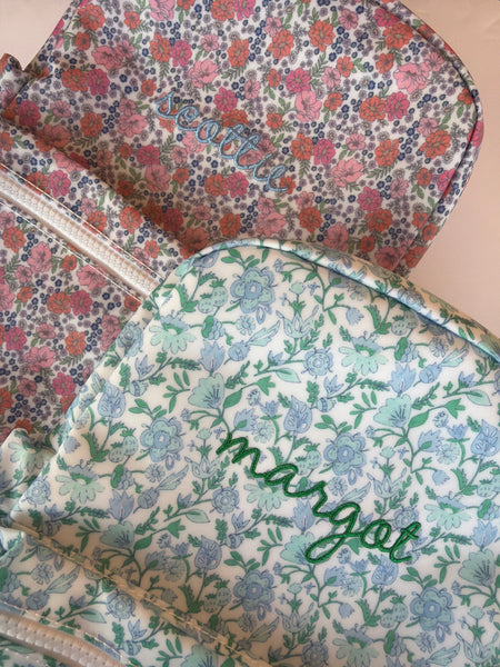 HAMPTONS FLORAL ROADIE - LARGE