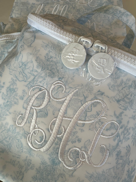 BUNNY TOILE BLUE TAKE AWAY INSULATED BAG